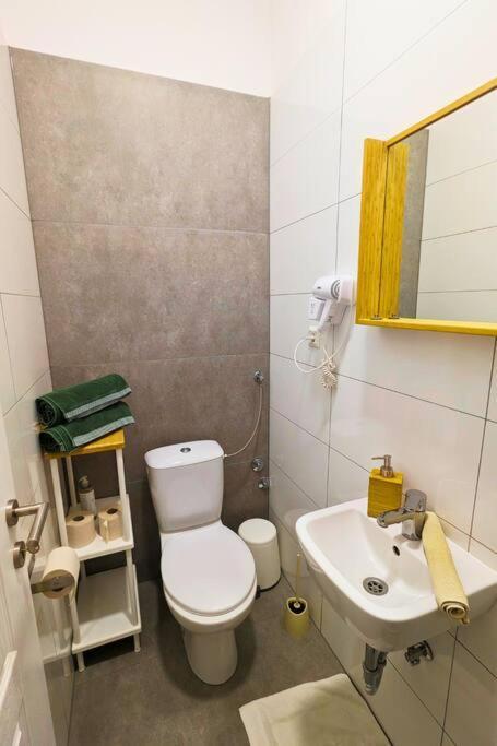 Cozy Ensuite Room In Zagreb Center Kültér fotó